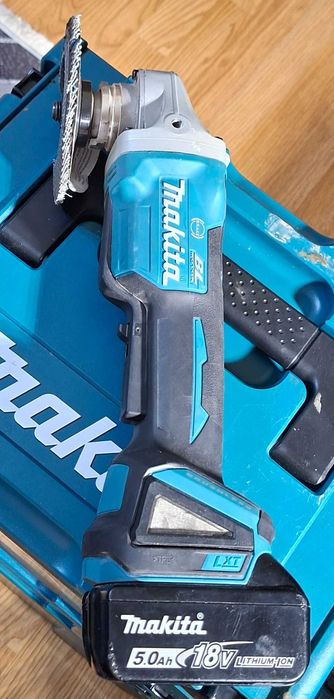 Makita DGA 508 ъглошлайф