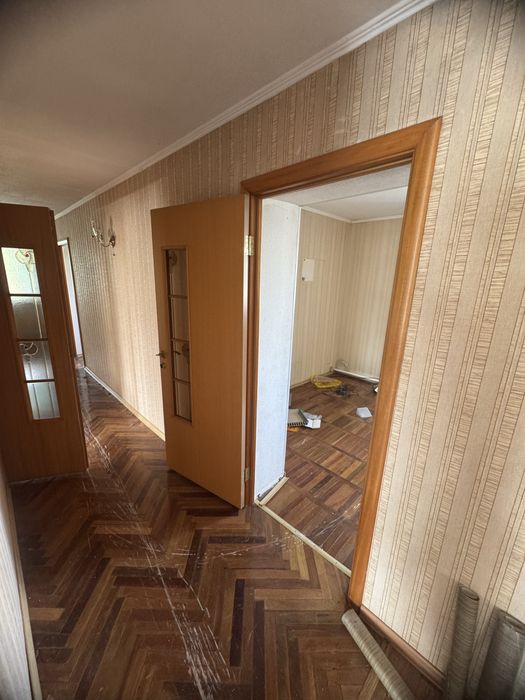 Срочно продам двери
