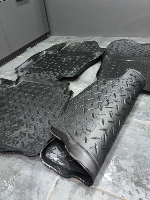 Продам автомобильные коврики
