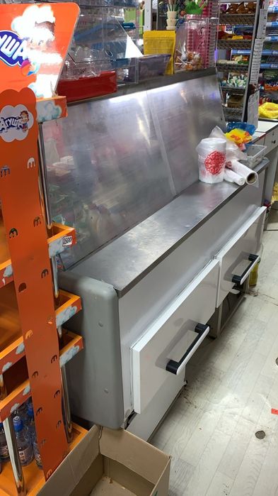 Холодильник для магазина