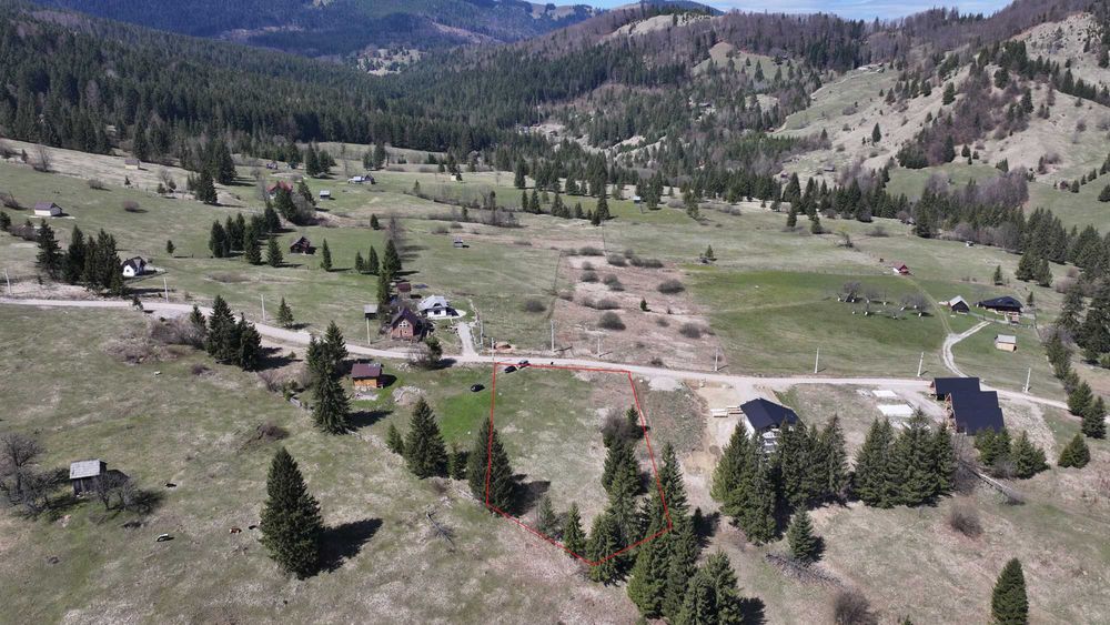 Vand 3178 mp teren intravilan in Campulung Moldovenesc