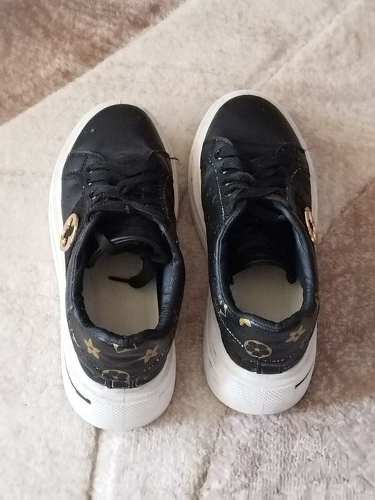 Дамски маратонки