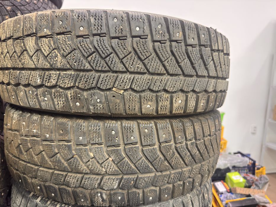 Продам два баллона на 15