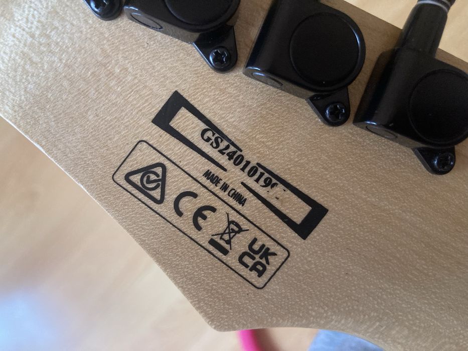 Продам гитарц ibanez gio [СРОЧНО]