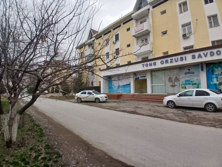 Noturar bino sotiladi - kvadrati 6.5mln