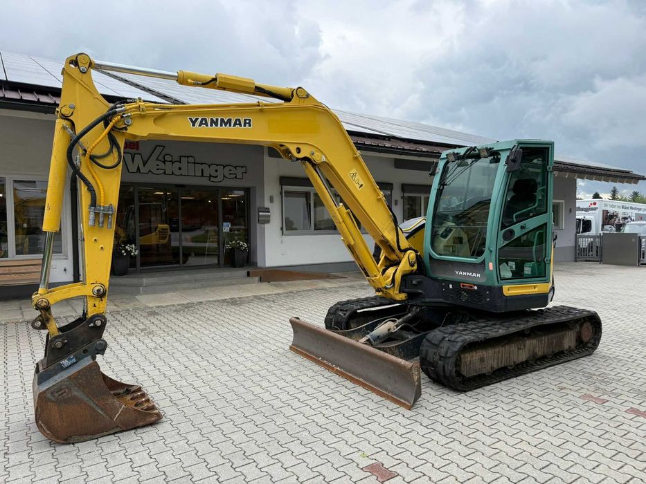 Excavator YANMAR VIO 8 T
