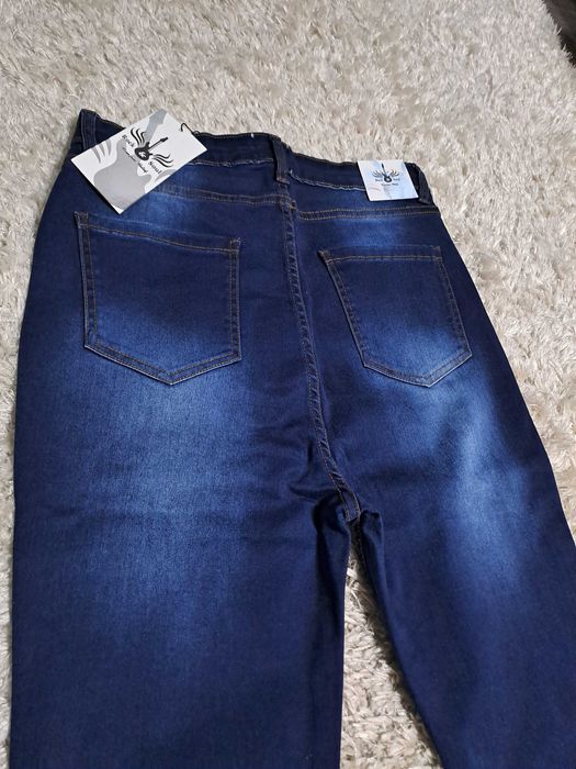 Дънки, няколко модела