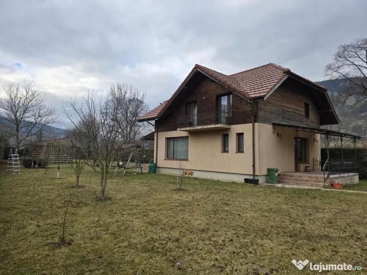 Casă de vânzare Tașca