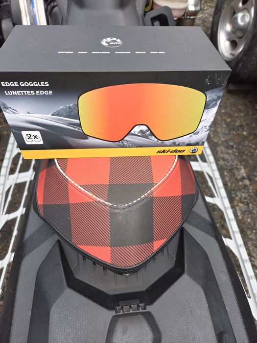 Очила за моторна шейна Skidoo