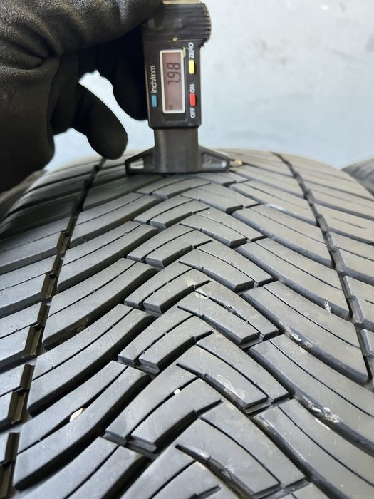 Гуми 245/45/18 TRIANGLE 4 Season