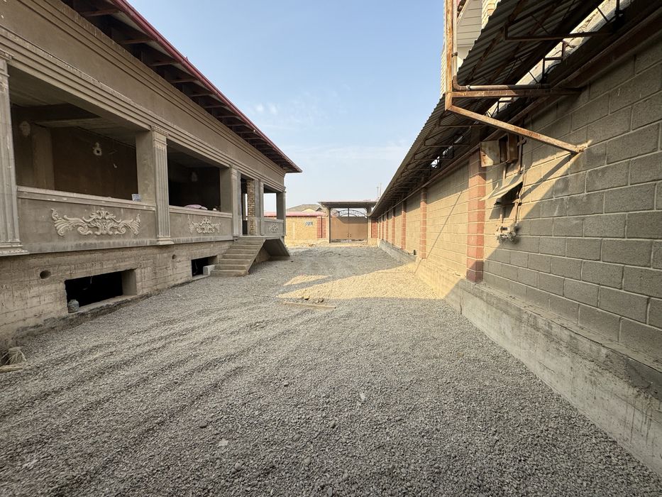 Продаётся своя участок более 16 сотухов.