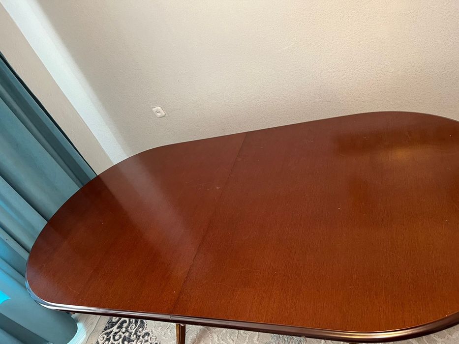 Овальный стол производство Малайзии