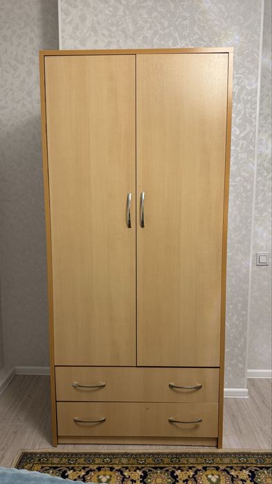 Шкаф для одежды.