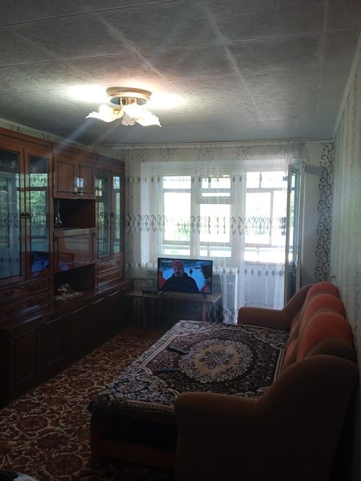 Продам двух комнатную квартиру