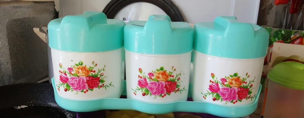 Домашняя утварь,посуда