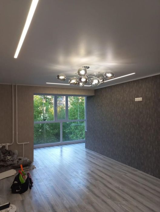 Поклейка Обоев. Косметический ремонт.