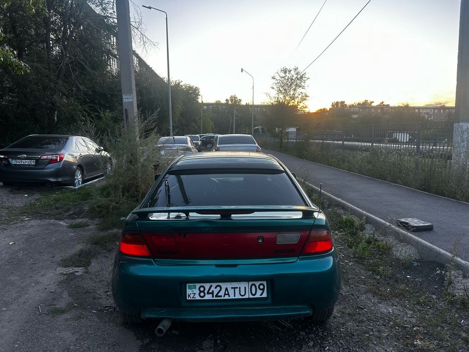 Продам авто мазда 323