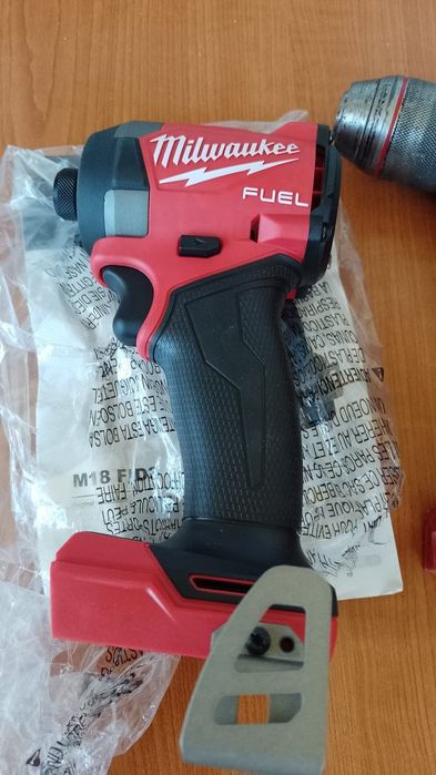 Milwaukee FID3 nouă