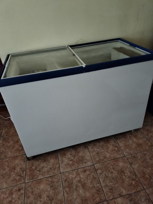 Морозильник  срочно
