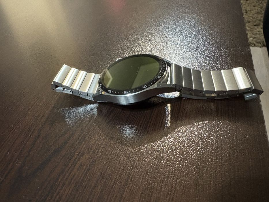 Часовник Huawei GT3