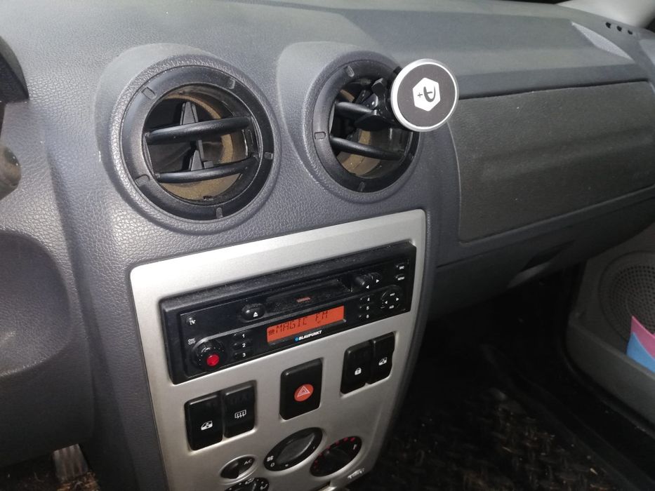 Dacia Logan 1.6 mpi(8v)an 2008 (proprietar)