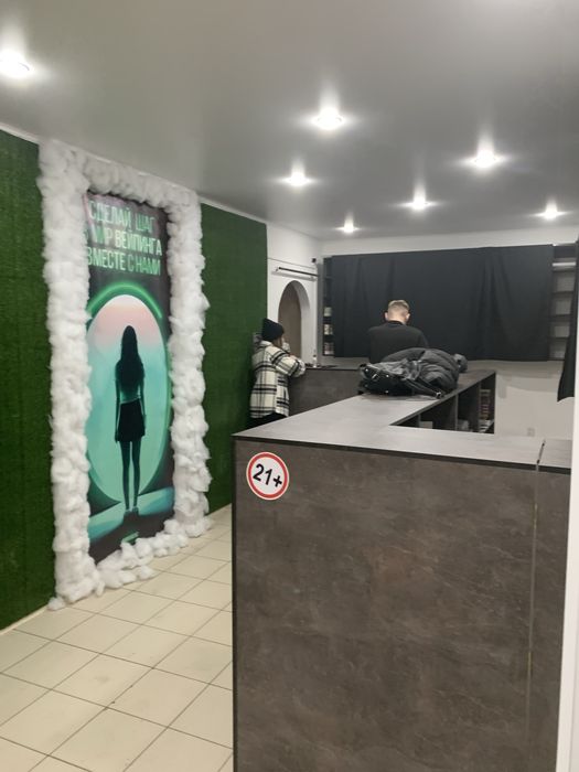 Продам комерческое помещение в 7 мкр