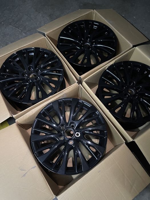 Диск ОРИГИНАЛЬНЫЕ от Lexus Es 250 350