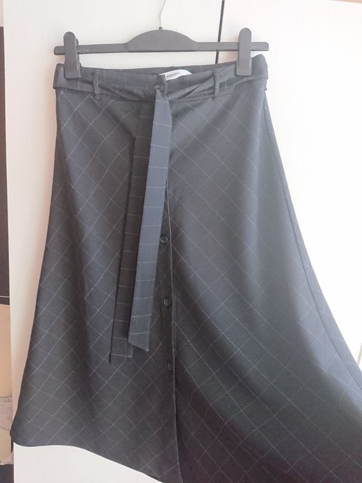 Дамска пола Mango,Zara,Sexy woman