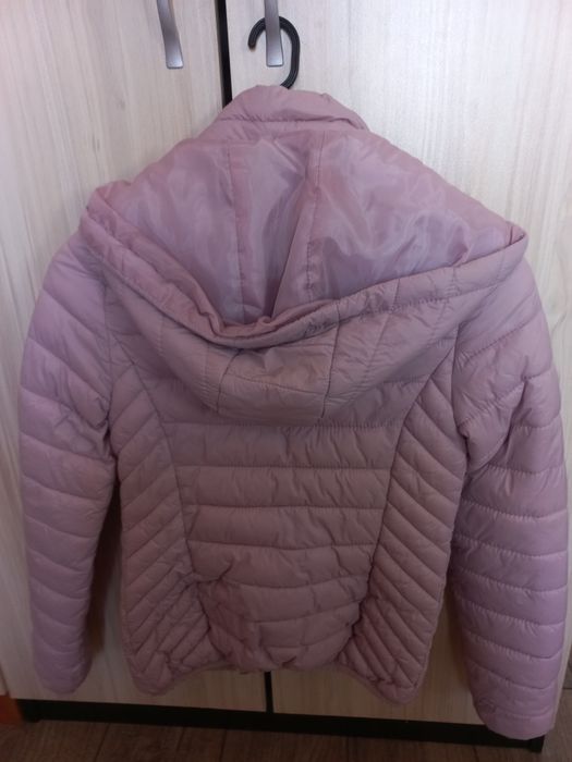 Дамско яке с качулка