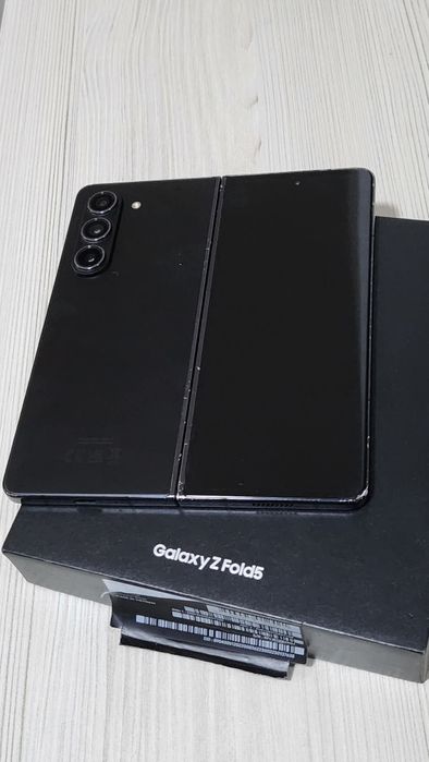 Samsung Galaxy Z Fold5
