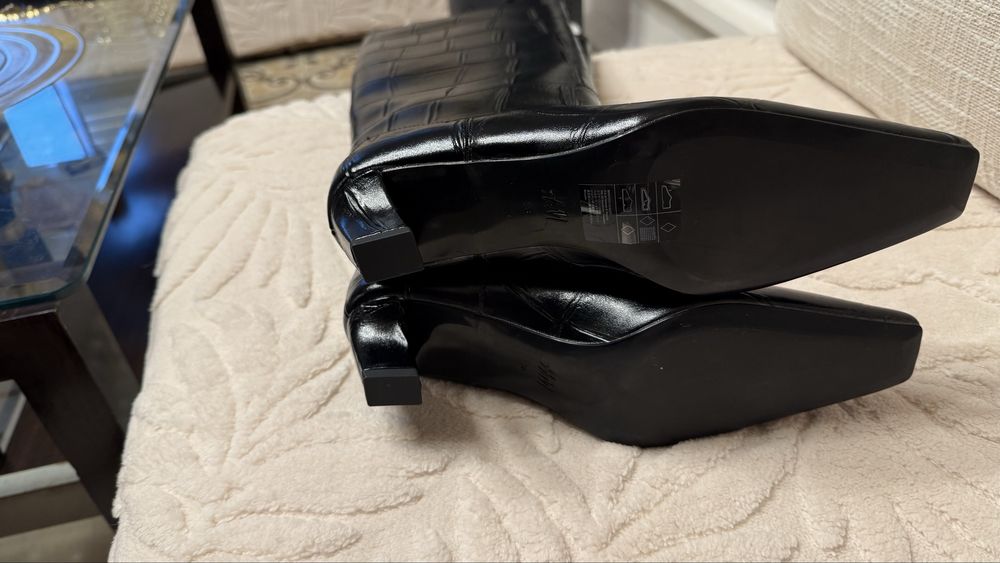 Vand Cizme piele nr 38, noi cu eticheta.