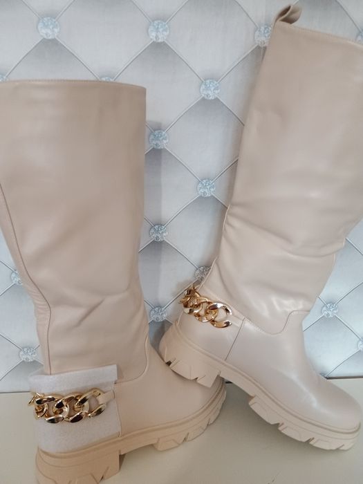 Дамски бежови зимни ботуши 41 номер