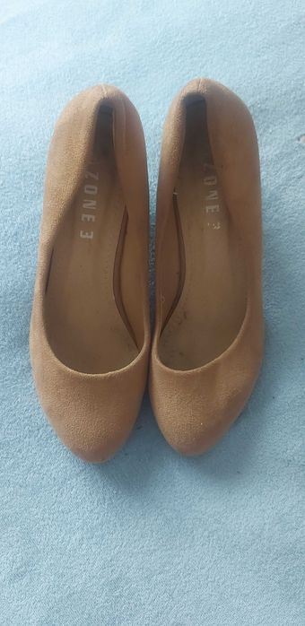 Pantofi smart-casual toc mediu