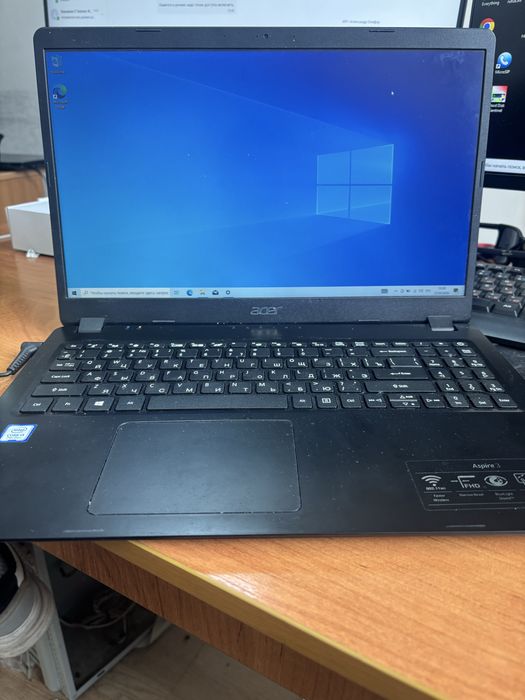 Ноутбук Acer aspire 3