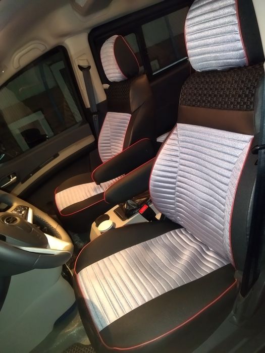 JAC M4.  11 kishilik mikroavtobus