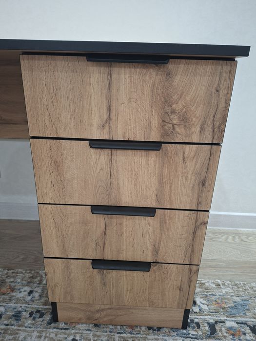 Письменный стол Глория