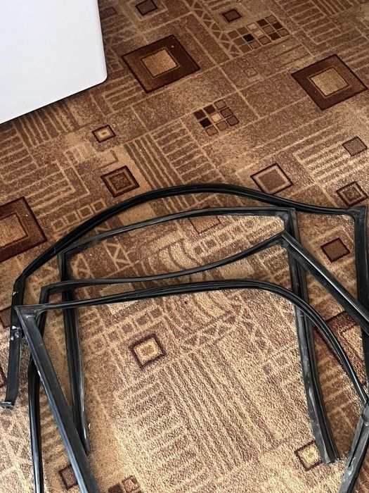 Стекла BMW E38 комплект