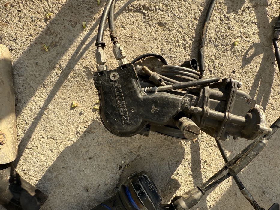 Yamaha yz400f на части