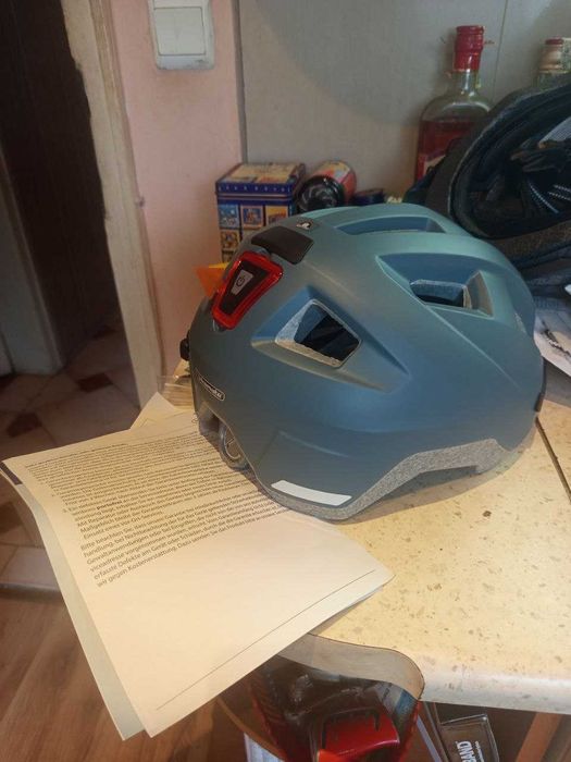 Каска за велосипед или скутер Размер XL Нова