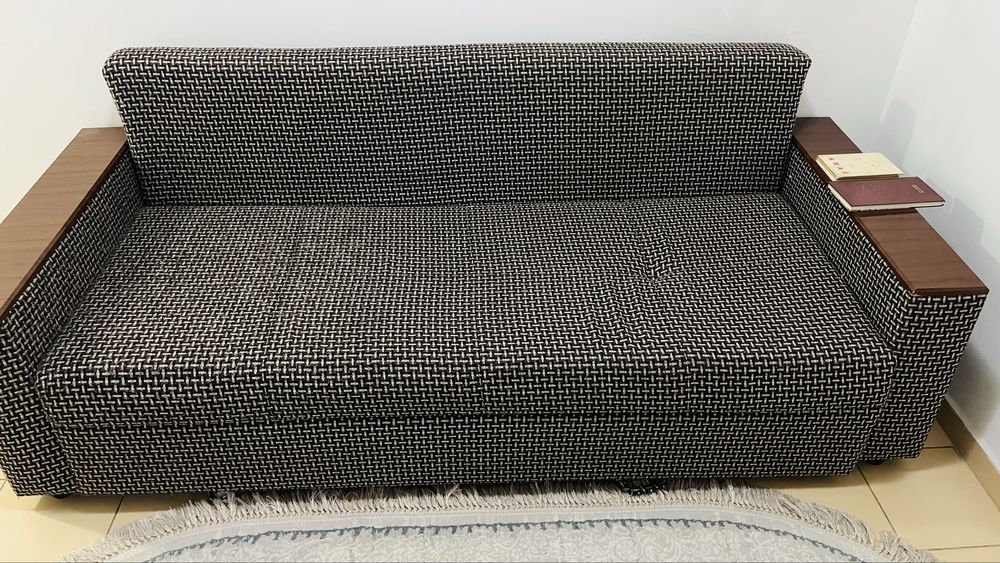 Диван в хорошем состоянии