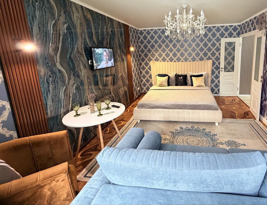 Две двуспальные кровати квартира посуточн 45 квартал, вокзал, Цум, КВШ