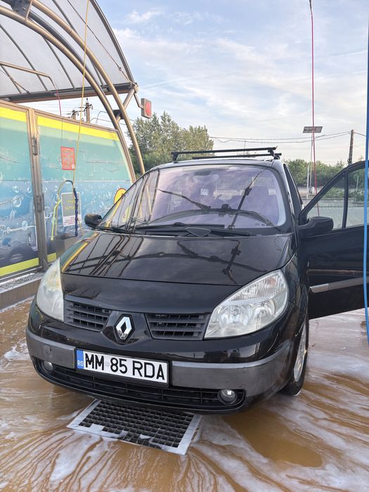 Renault scenic..