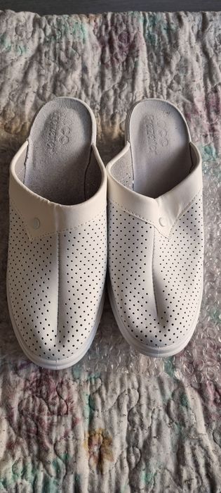 Женские     шлёпонцы