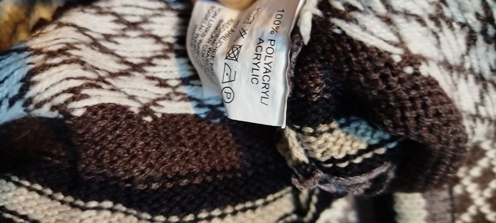 Продам женский свитер