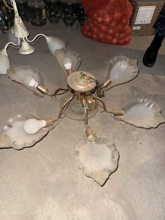 Продам 3 люстры