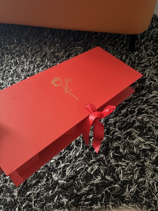 коробка от клубники в шоколаде