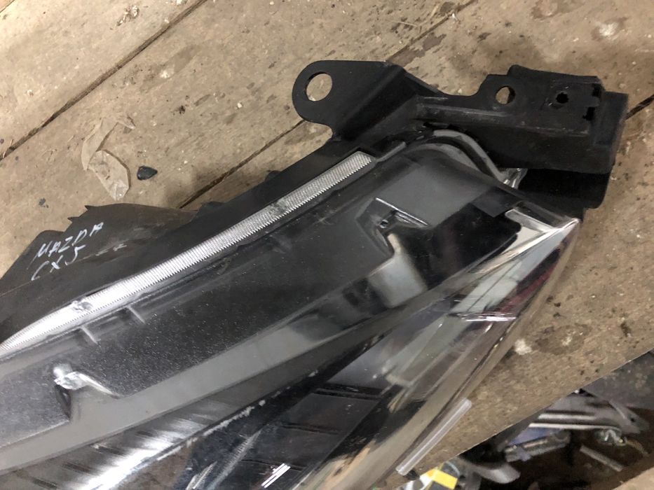 4 броя десен фар Mazda CX5