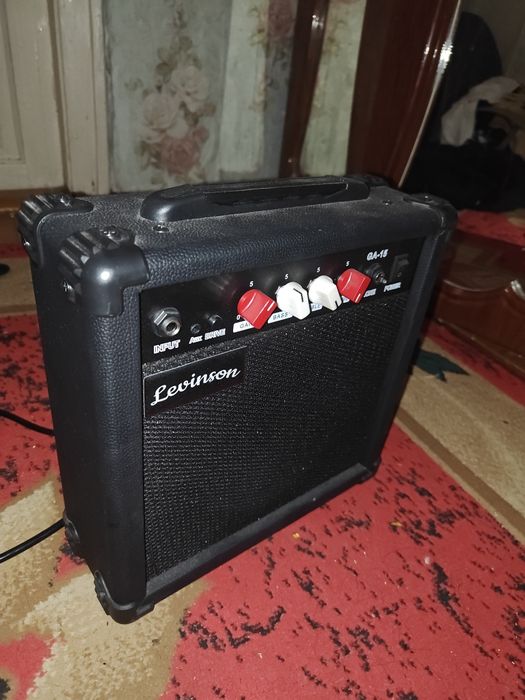 Электрогитара + комбоусилитель