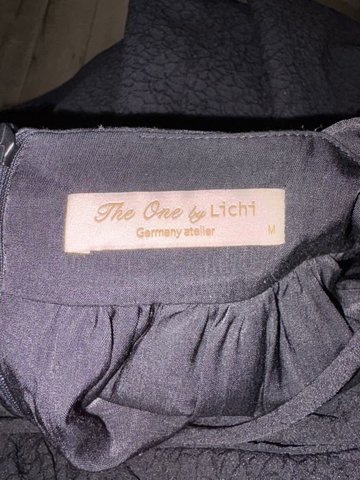 Продаю стильное платье Lichi