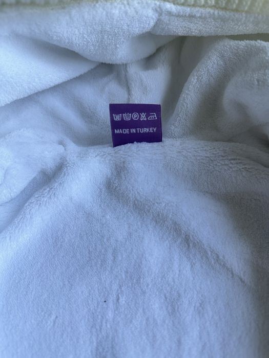 Продам комбинезон для малыша.